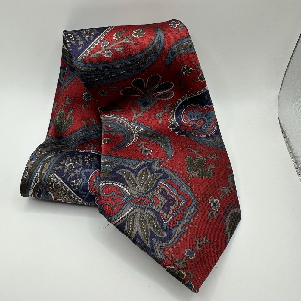 Vintage Arturo Philippe Red Blue Paisley Necktie USA Made Classic Tie - Picture 5 of 6